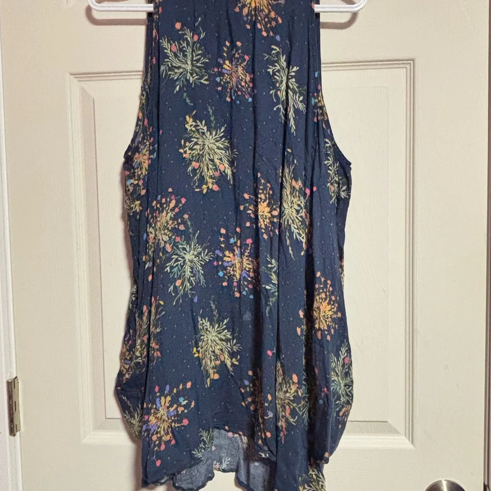 Free People Blue Floral Tunic - Picture 4 of 11